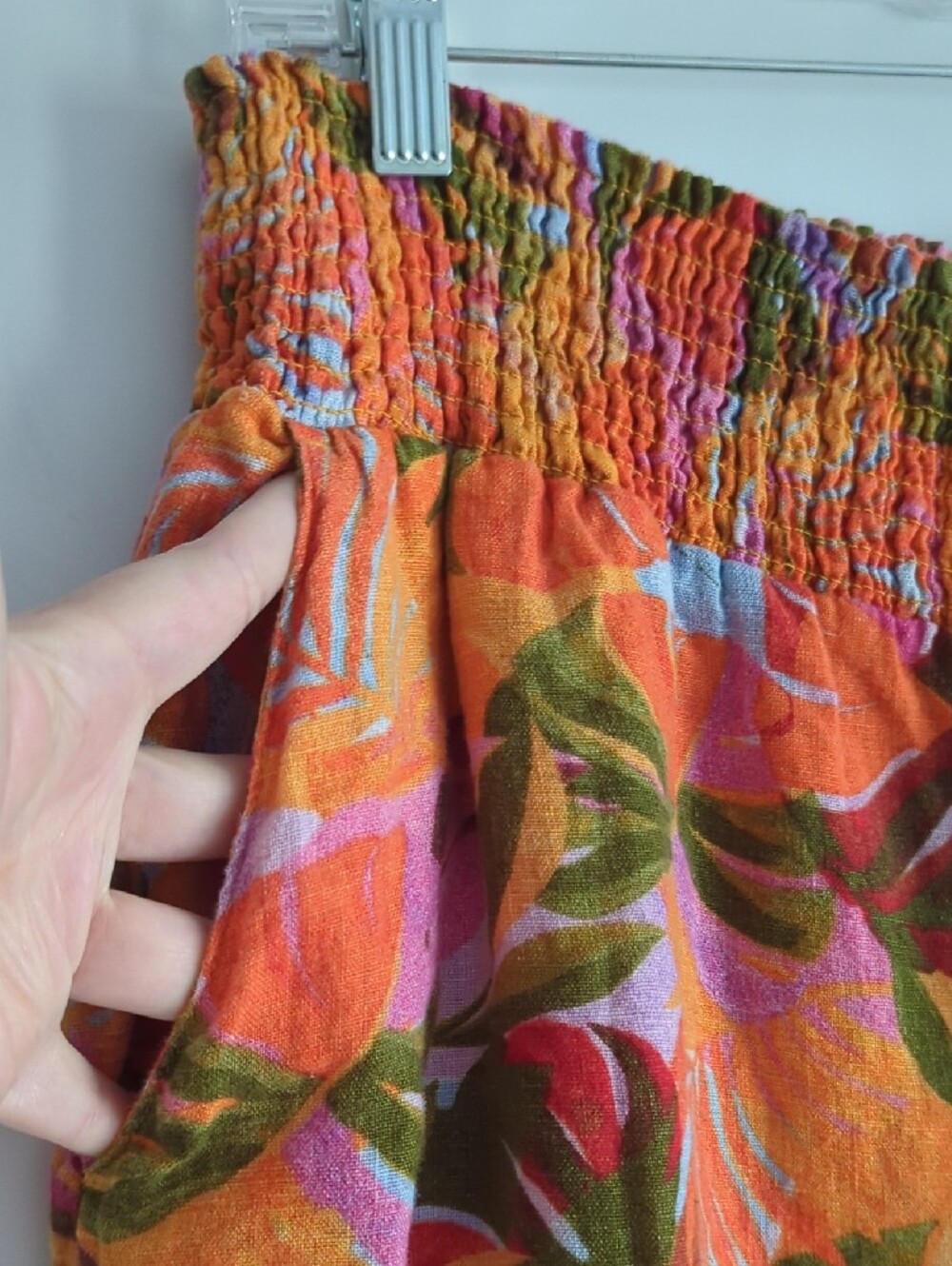 Like New Linen Pants Floral Smocked Stretch Waist Pockets! - Picture 7 of 11